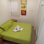Esmeralda 31 Wifi Apartment